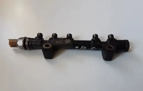 Peugeot 3008 II Fuel main line pipe 9804776780