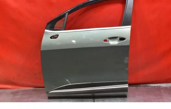 KIA Sportage Front door 
