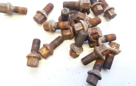 Mercedes-Benz B W245 Nuts/bolts 