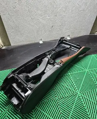 BMW 5 F10 F11 Center console 9241651 9241653