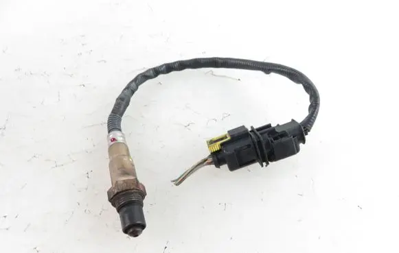 Citroen DS5 Lambda probe sensor 0281004130 9681852780