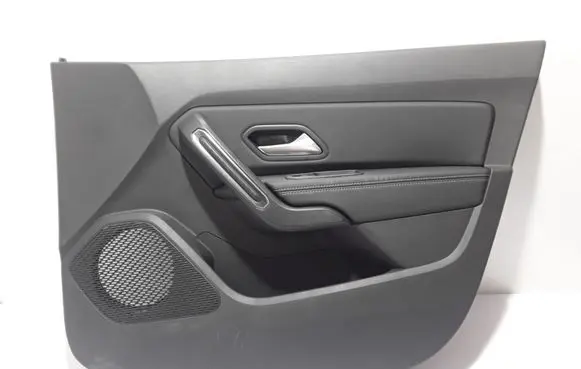 Dacia Duster II Front door card panel trim 809008061R