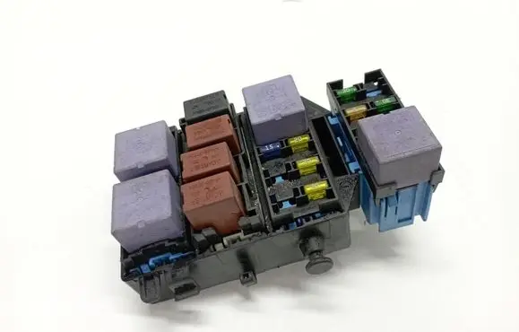Renault Espace - Grand espace IV Fuse module 8200003634