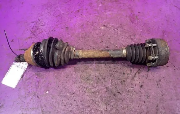Skoda Fabia Mk2 (5J) Front driveshaft 