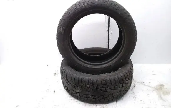 Volkswagen Caddy R16 winter/snow tires with studs 2055516