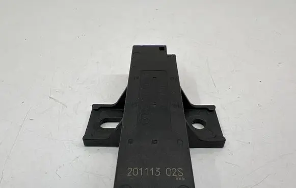 Porsche Taycan 9J1 Keyless system antenna 4M0907247