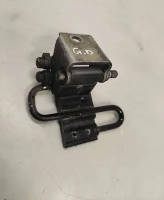 Audi A6 S6 C6 4F Rear door lower hinge 8E0833412