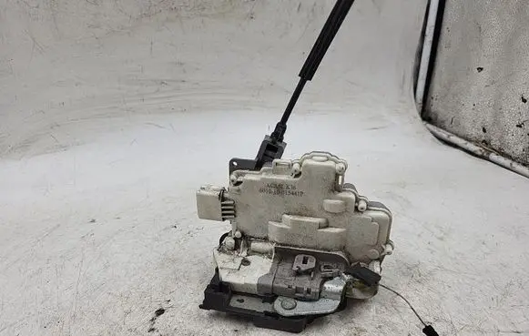 Seat Leon (1P) Front door lock 