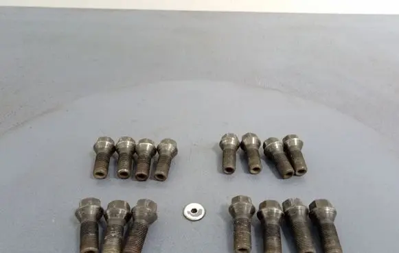 BMW 7 G11 G12 Nuts/bolts 