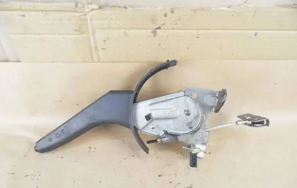 Nissan Note (E11) Handbrake/parking brake lever assembly