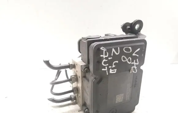 Volvo V70 ABS Pump 31261142