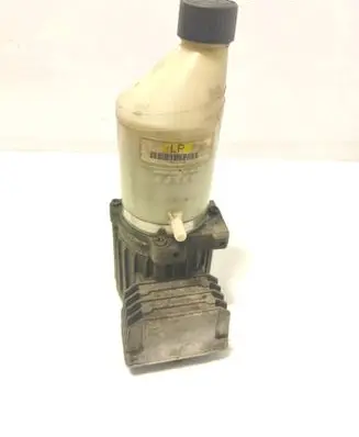 Opel Zafira A Power steering pump dis554553