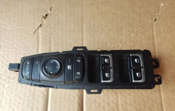 KIA Stinger Electric window control switch 299185828