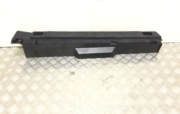 Porsche Macan (95B) Other trunk/boot trim element 8R0861828 95B861828A
