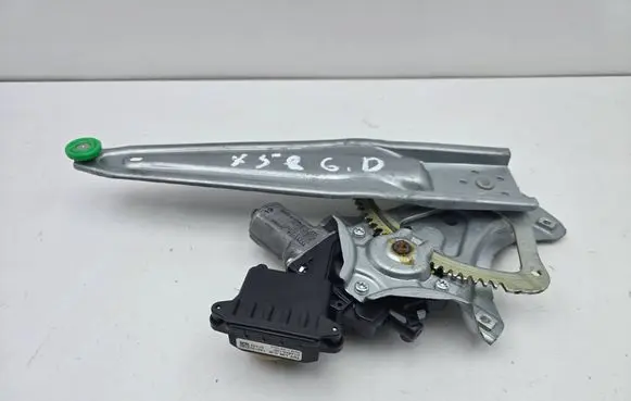 Toyota Auris E180 Rear door window regulator with motor 8570202020 01SMAD