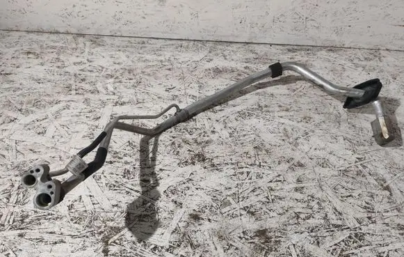 Audi A5 Air conditioning (A/C) pipe/hose 8W6816738B 14082015 AC00300484
