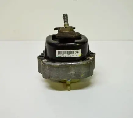 BMW X5 F15 Engine mount bracket 686433505