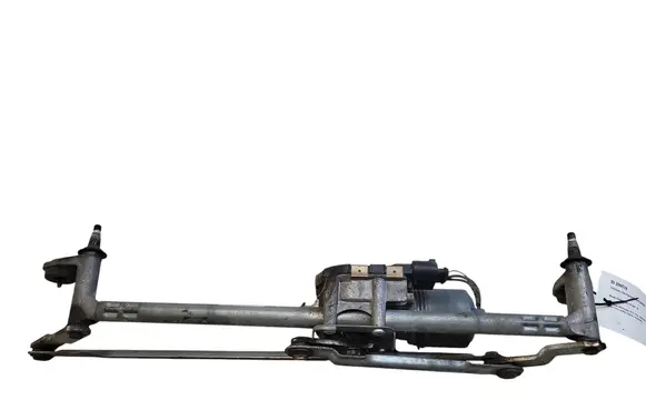 Front wiper linkage and motor