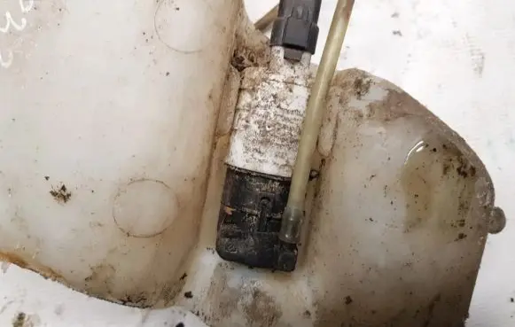 Renault Kangoo I Windscreen/windshield washer pump