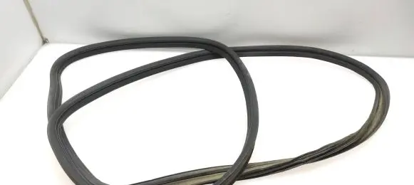 Mitsubishi Outlander Trunk rubber seal (body) 