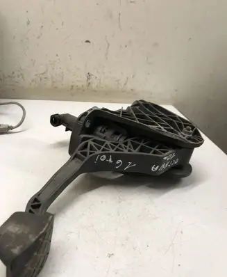 Clutch pedal