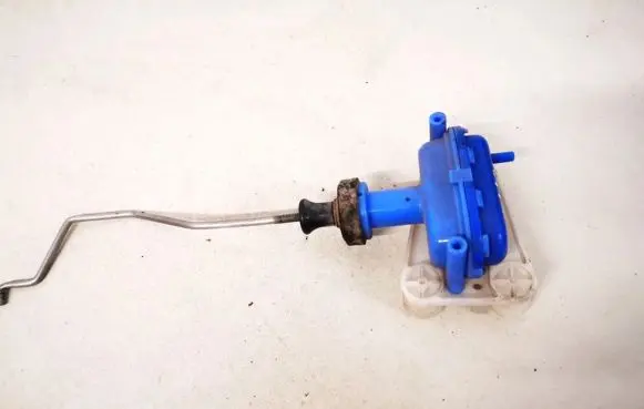 Audi 100 200 5000 C3 Central locking vacuum pump 893862153d