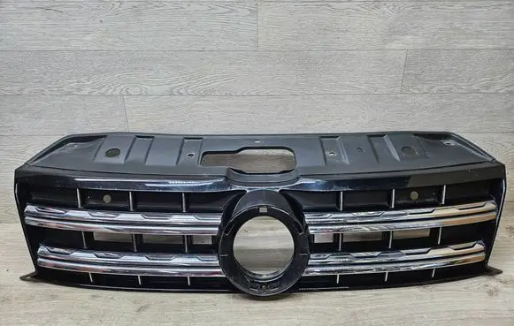 Volkswagen Amarok Front bumper upper radiator grill 2H6853651B 2H6853653