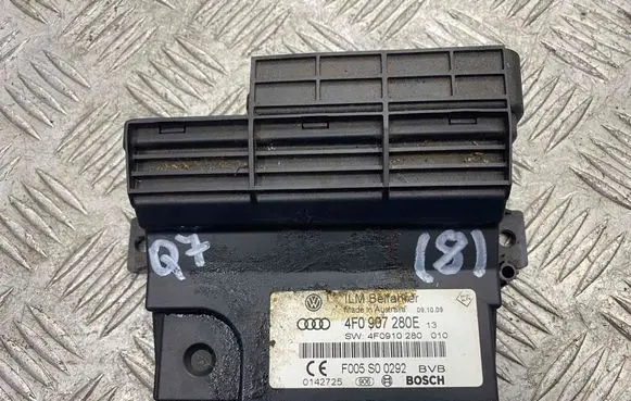 Audi Q7 4L Voltage converter inverter 4F0907280E