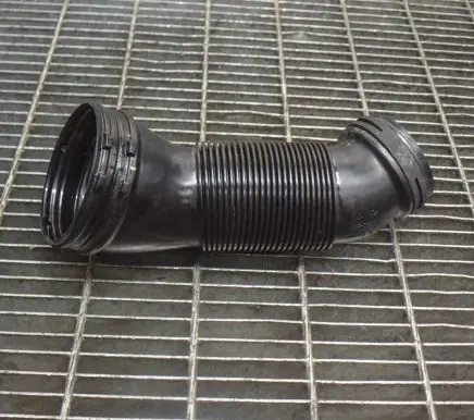 Volkswagen Tiguan Air intake duct part 5QA129684