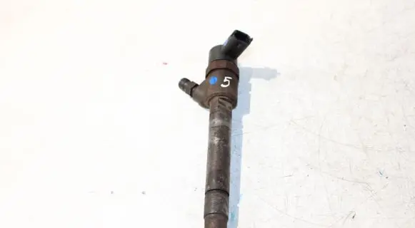 Volvo XC60 Fuel injector 30777526 0445110298