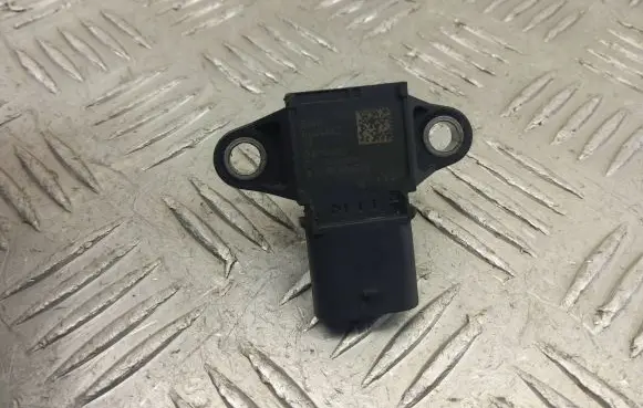 BMW 5 F10 F11 Air pressure sensor 8644432 A2C96484200