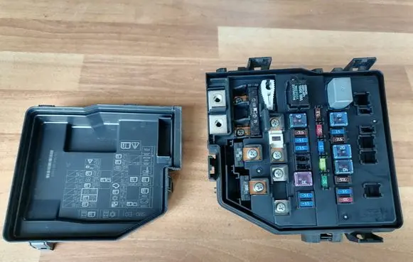 Honda Civic Fuse box set 38250SMGE03 SMGE01