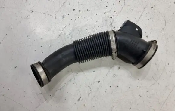 Porsche Panamera (970) Air intake hose/pipe 97011013430 97011012431