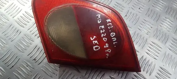 Mercedes-Benz E W210 Tailgate rear/tail lights a2108201064