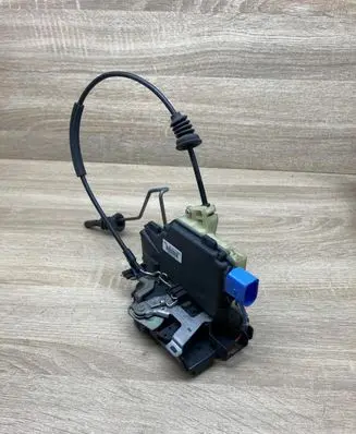 Seat Cordoba (6L) Front door lock 3B1837016BQ