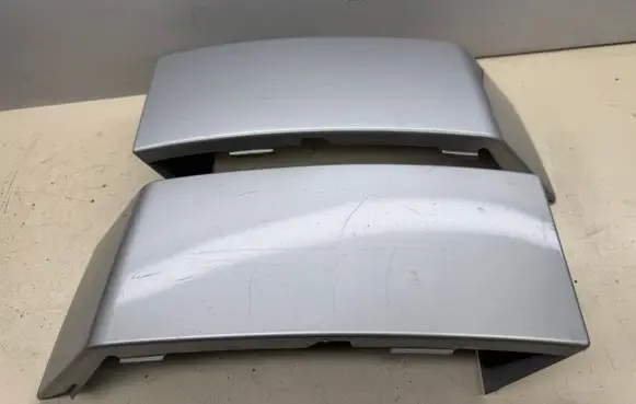Volvo XC90 Rear/tail light trim molding 8620819 8620820