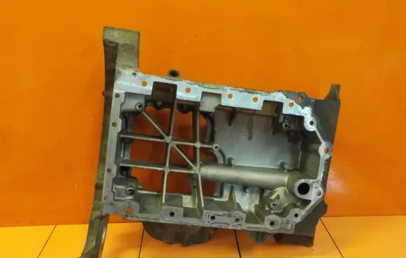 Land Rover Discovery 3 - LR3 Oil sump 4H2Q6U004FB 276DT