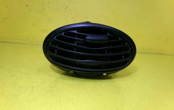 Ford Focus Dashboard side air vent grill/cover trim 98AB19893BJW