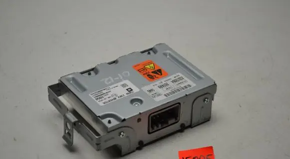 Opel Insignia A Voltage converter inverter 23372094 545249971 10R0312724