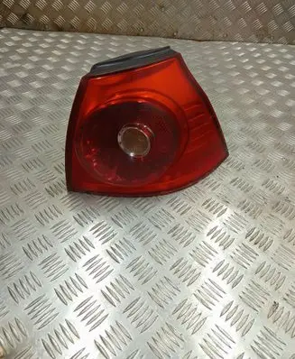 Volkswagen Golf V Rear/tail lights 4VFX13404AA