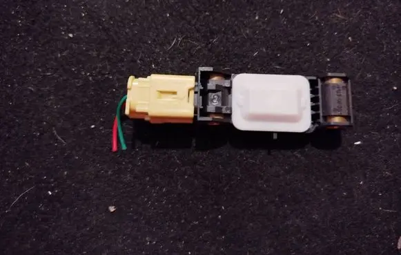 Nissan Note (E11) Airbag deployment crash/impact sensor 0285003019 305266 98830AY00A