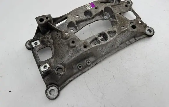 Audi A4 S4 B9 8W Gearbox mounting bracket 8W0399262