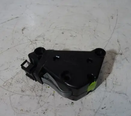 Volkswagen Golf IV Sound amplifier 1K0035463D