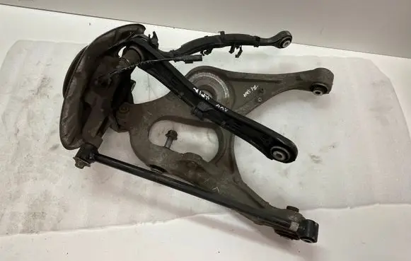 Mercedes-Benz GLE (W166 - C292) Rear wheel hub spindle/knuckle A1663570105 A1663520405