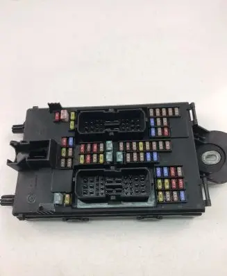 Volvo S90, V90 Fuse module 32209198