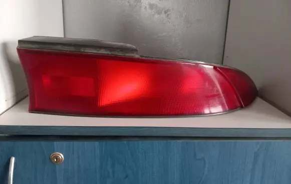 Mitsubishi Eclipse Rear/tail lights 0431621R