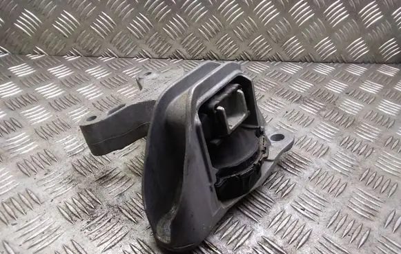 Nissan Qashqai Engine mount bracket 112846249R