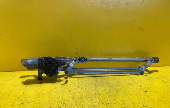 Ford Focus Front wiper linkage and motor 4M5117508AA