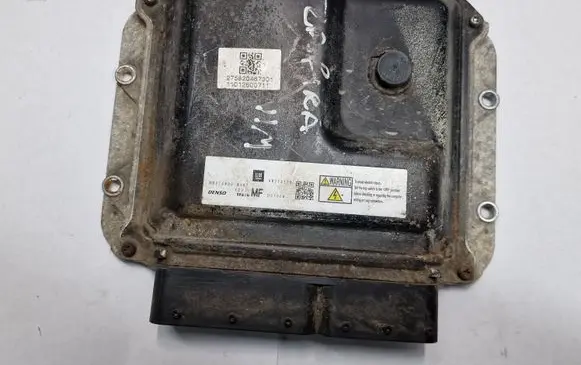 Opel Zafira B Engine control unit/module MB2758008167 98113173
