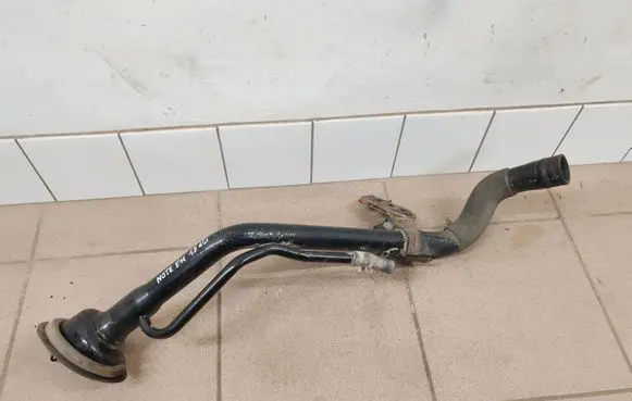 Nissan Note (E11) Fuel tank filler neck pipe 
